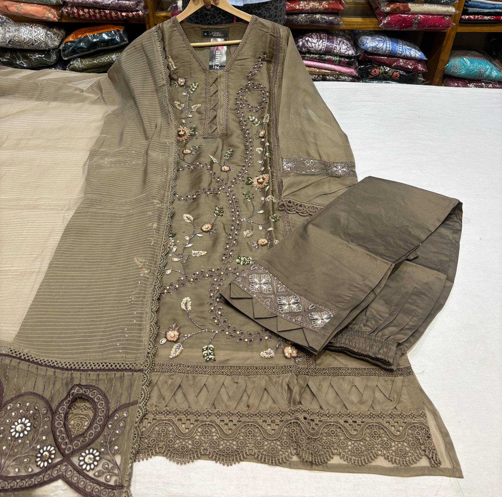 pakistani suit 
