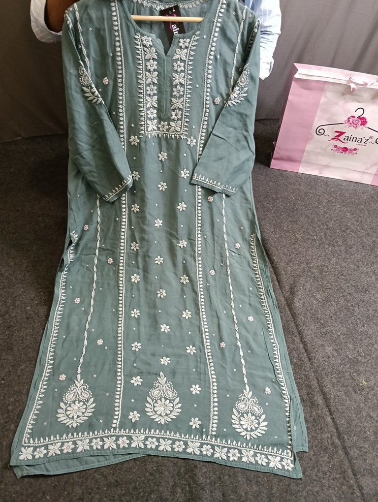 Muslin Chikan kurti (Design no ZK3400)