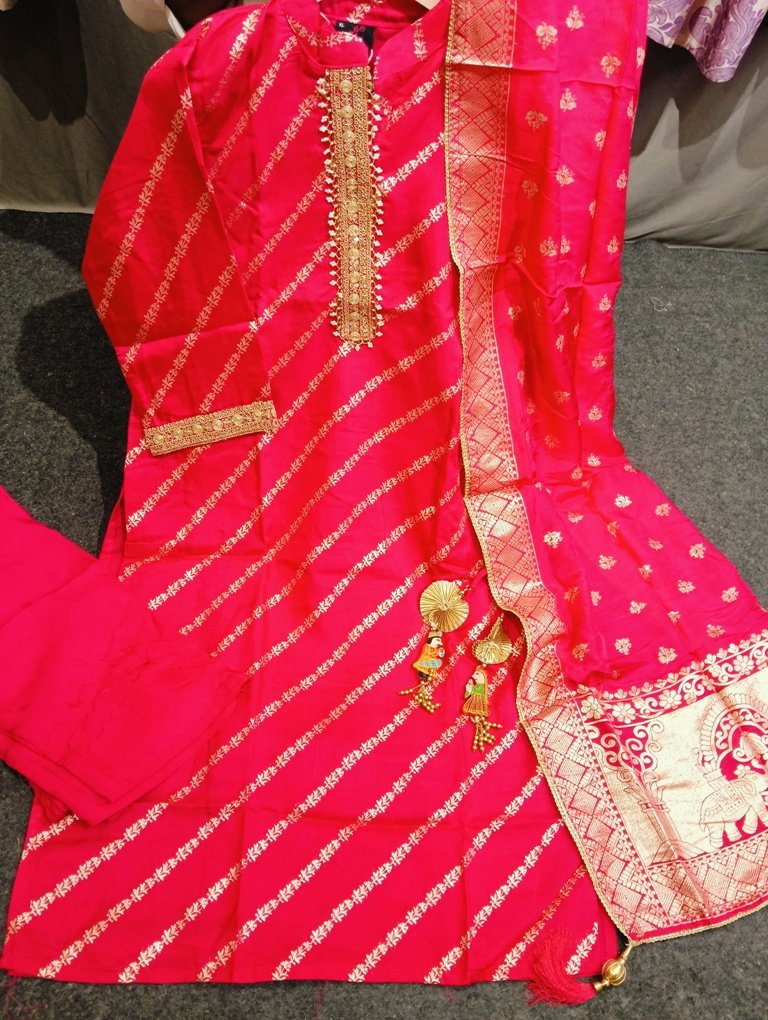 Party Special Banarsi suits (Design no ZS3453)